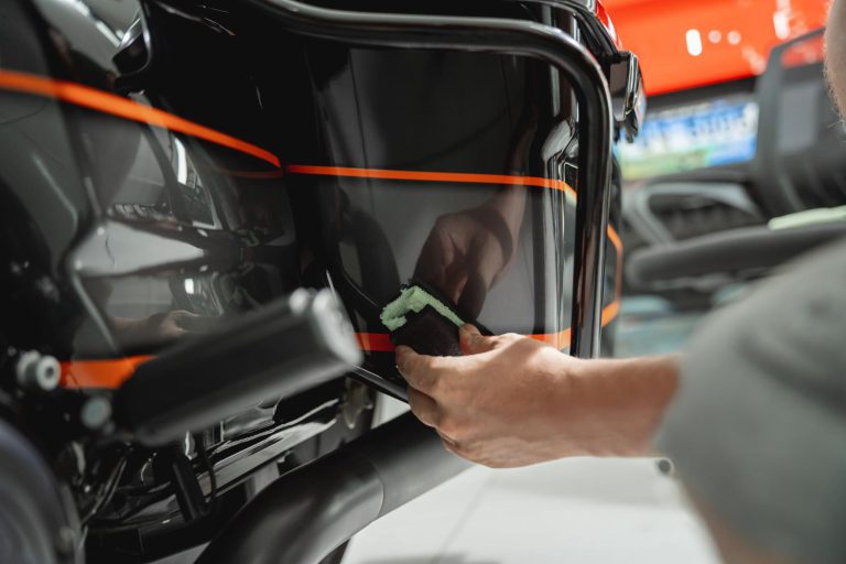 Magia ceramicznej ochrony: jak powłoka ceramiczna zachwyca i chroni Twój samochód!