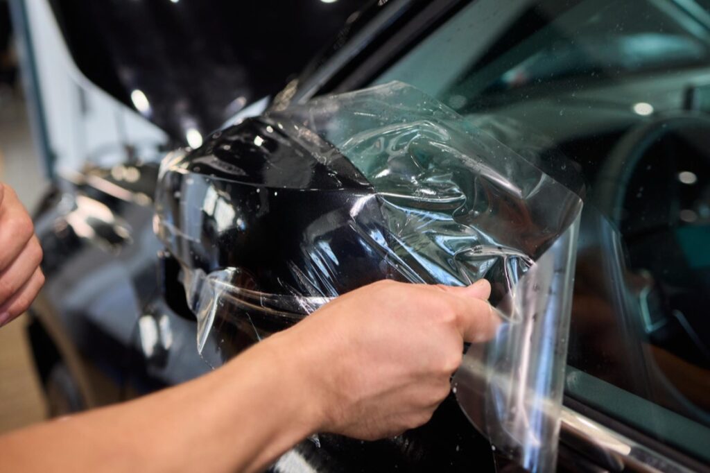 Stosowanie folii PPF to inwestycja w długotrwałą estetykę i wartość Twojego samochodu